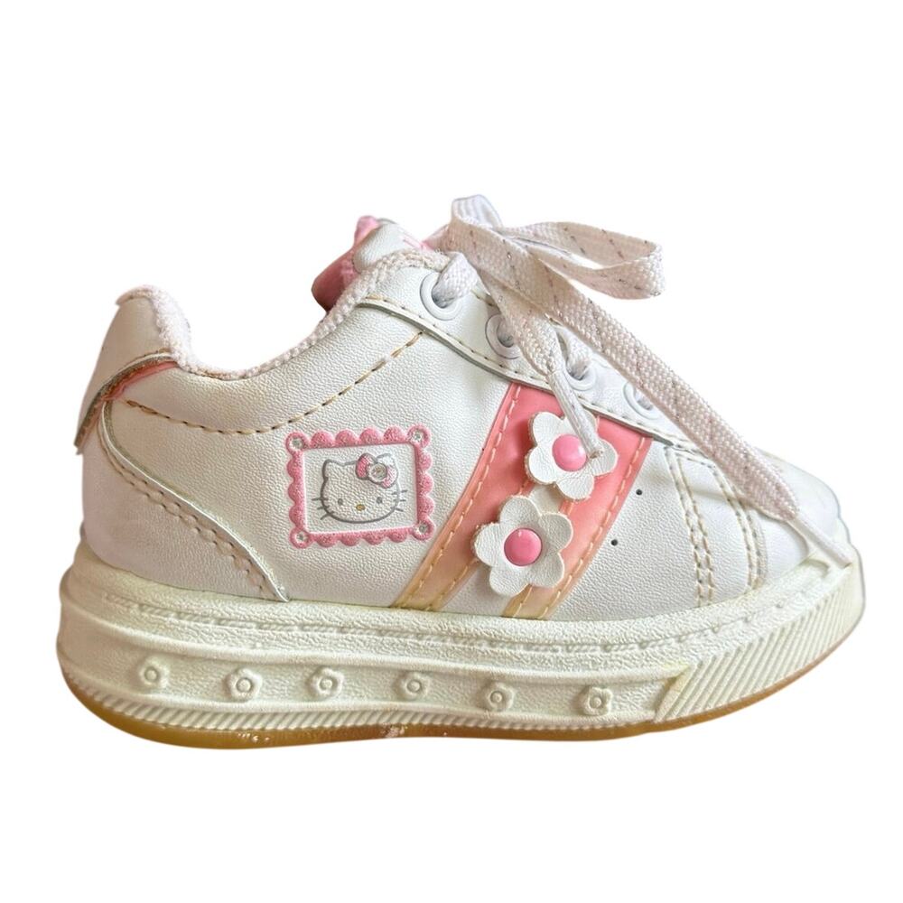Vintage Kids Hello Kitty Sneakers Pink White Size 5 1976 & 2004 distributed USA